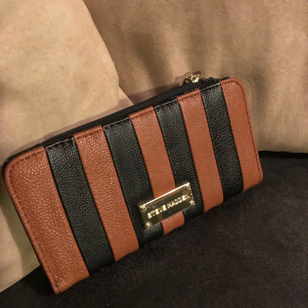 Steve Madden Wallet